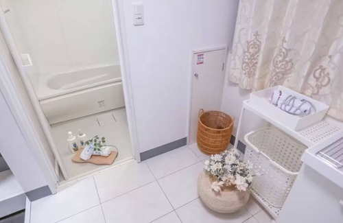 Toshima Villa | Private home in Ikebukuro. 5 - min to Ikebukuro, 2 - min to Sunshine City,