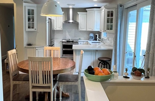Laurel House | Private home on a private road. Swimming pool, hot tub and complete gym.