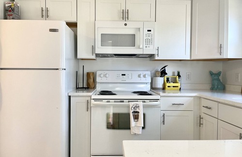 Brunswick House | Private Home w/Office Year Round in town Brunswick next to Bowdoin