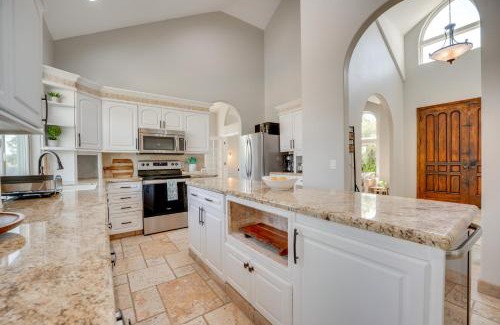 Grant County House | Private Hot Tub Home Near Moses Lake Access