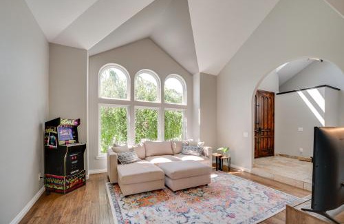 Grant County House | Private Hot Tub Home Near Moses Lake Access