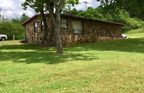 Norfork House | Private House Located Seconds Away from the Norfork & White River Access