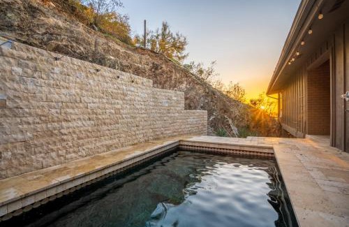 North Mountain House | Private Mountain Hideaway Sleeps 6 with view