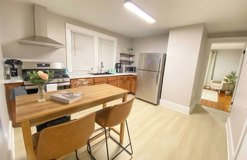 Rochester Apartment | Private & Peaceful 1-bedroom APT with WiFi, AC located near downtown Rochester