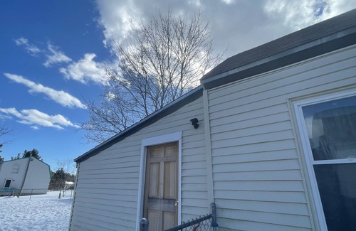 Derry House | Private Pet Friendly Single Family Home