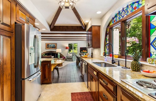 South Haven House | Private Pool/6 bed/4.5 bath/Game room/Cable TV/Grill/Fire Pit/Wifi/AC
