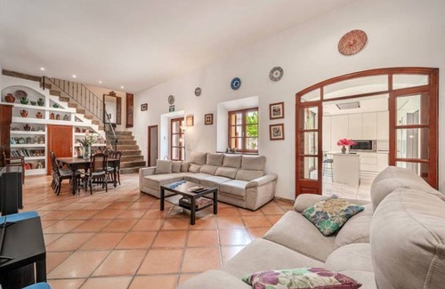 Binissalem House | Private pool, air conditioning, 6 bedrooms, ideal for families, lic. etv5893