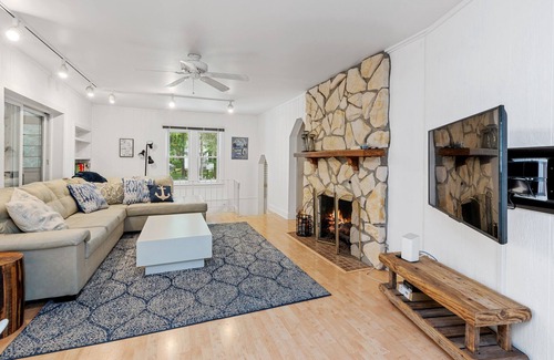 Michiana House | Private pool and hot tub at a 4b/3ba home close to private beach!