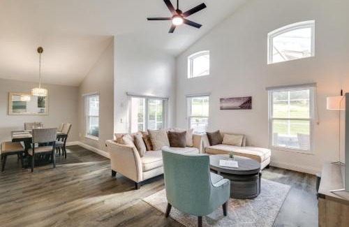 Highlands Reserve House | Private Pool and Hot Tub Modern Davenport Home!