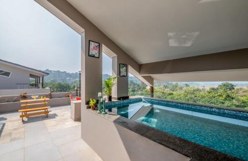 Verem Apartment | Private Pool Penthouse - Azure Bliss by Da Alohas