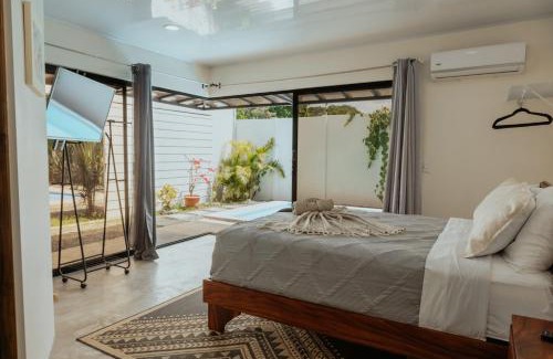 Jaco Villa | Private pool & rooftop patio Hot tub, AC, WI-FI
