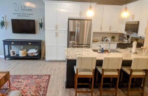 Mesa del Oro House | Private & relaxing desert gem! Minutes from The Superstition Mountains & trails.