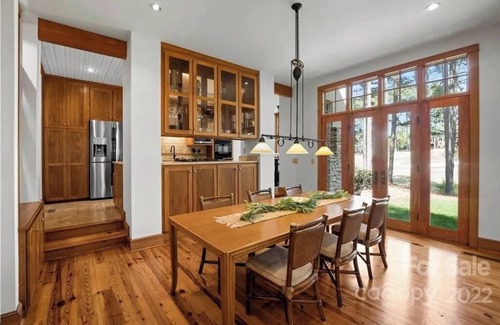 New London House | Private Retreat