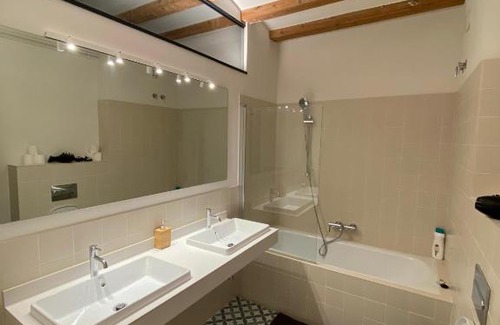 Ciutat Vella Hostel | Private room By BCN Center