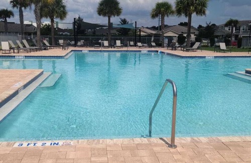 Clermont House | Private room close to theme parks , grocery store ,hospital and highway
