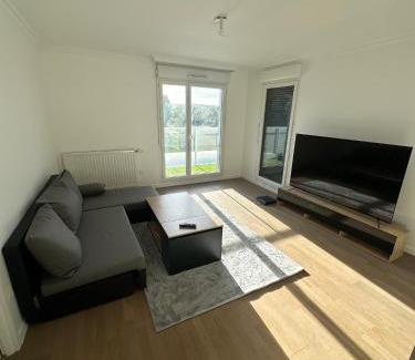 Rueil-Malmaison House | Private Room Ile de france
