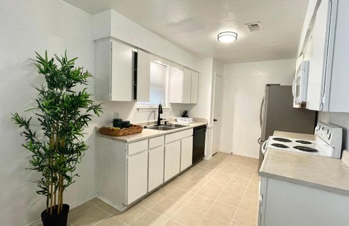 Plano House | Private room near downtown in Plano