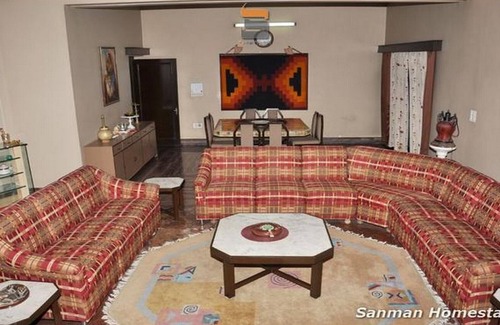 Adarsh Nagar House | Private room near Hathroi Fort