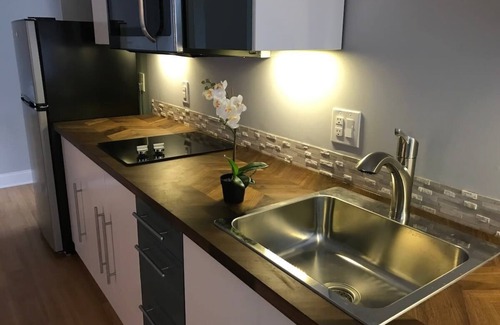 Danbury Apartment | Private Room with Private Bathroom