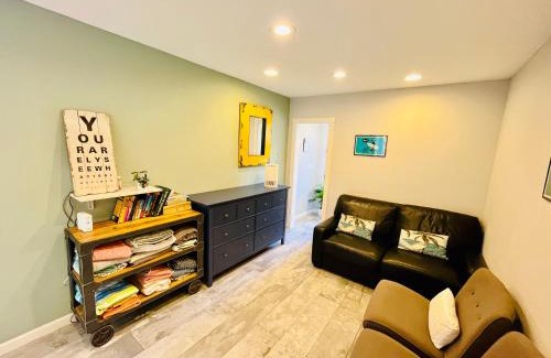 La Jolla Farms House | Private Room2 Own Entry Shared Bath One Guest Walk to UCSD