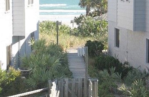 Sea Dunes House | Private Sandcastle FL Getaway/Luxury Oceanside Townhome