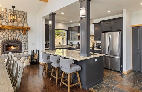 Ronald House | Private Ski Hill, Luxe Living | Skyline Winter Experience