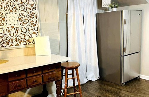 Miller Beach House | Private Studio Apartment in Miller Beach