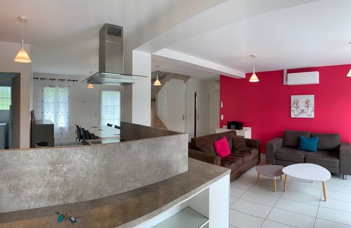 Arces House | Private swimming pool at 29°C - Maison de Vesta