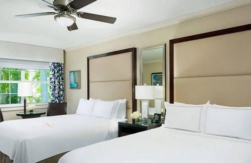Uptown - Upper Duval Resort | Private Tanning Pier! 4 Modern Units By The Beach, 3 Onsite Pools, Beach Access