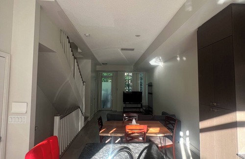 Willowdale House | Private Townhouse in North York