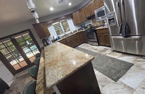 Mesa House | Private Tropical Oasis. 3 bedroom home featuring backyard entertainment & gym.