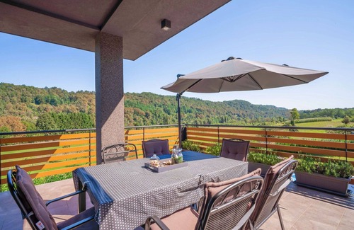 Presika House | Private Villa with hot tub, A/C, WIFI, private pool, TV, terrace, pets allowed, panoramic view