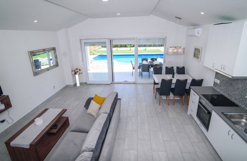 Mostar Villa | Private villa with large pool