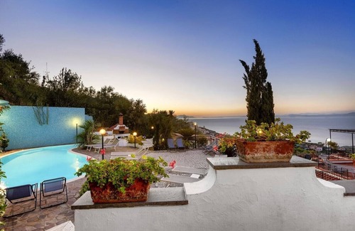 Priora Villa | Private villa with sea views and pool