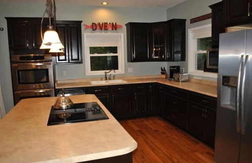 Forest Lake Heights House | Private Waterfront Home on Lake James