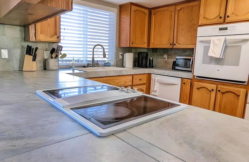 Coarsegold House | Private Yosemite Lakeview Retreat: Perfect for Groups & Families