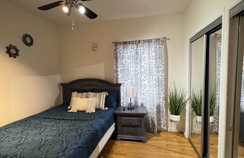 West Side Apartment | PrivateLuxury/BRAND NEW APT/FREE WIFI/CLOSE TO NYC/FREE PARKING/3BED/2BATHS