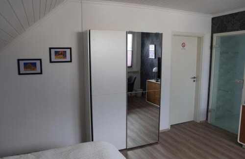 Region Hannover District Apartment | Privatzimmer mit eigenem Bad und Küche
