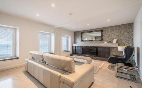 Portstewart Apartment | Promenade Apartment Panoramic sea Views Portstewart
