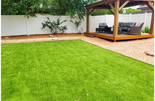 East Central House | PROMO-Private Home+Fully Fenced Yard+E. Sugarhouse+Backyard Refuge w Gazebo+SPA!