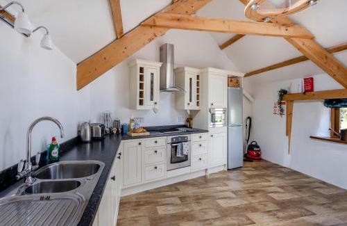 Tresmeer House | Proper Job