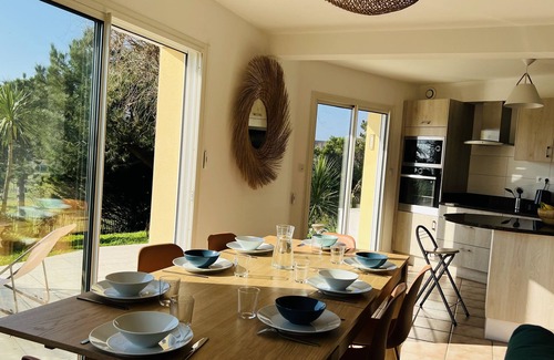 Coatroual Villa | Propriété - Jardin Exotique en Bordure de L'océan