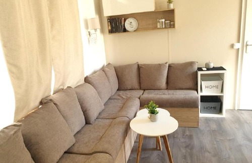 Canet-Plage House | Propriete de 3 chambres a Canet en Roussillon a 100 m de la plage avec piscine partagee et jardin amenage