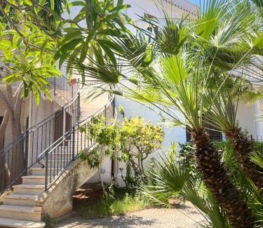 Sferracavallo Apartment | Proserpina House
