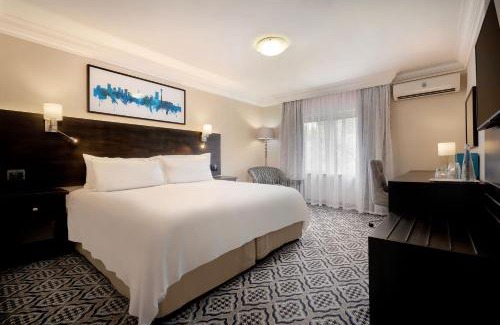 Sandown Hotel | Protea Hotel by Marriott Johannesburg Balalaika Sandton