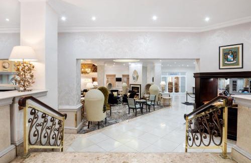Sandown Hotel | Protea Hotel by Marriott Johannesburg Balalaika Sandton