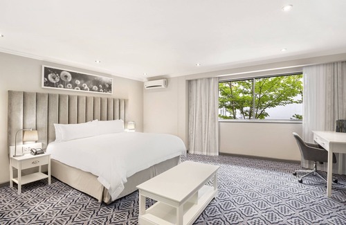 Sandown Hotel | Protea Hotel by Marriott Johannesburg Balalaika Sandton