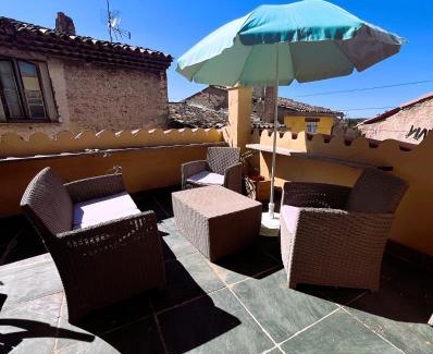 Aups House | provencal house with sunny terrace