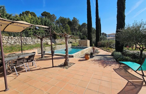 Salernes Villa | Provencal villa sleeps 8, magnificent unobstructed view with heated pool