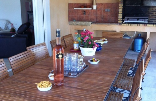 Istres Villa | Provence Beautiful villa in the hills overlooking the water.